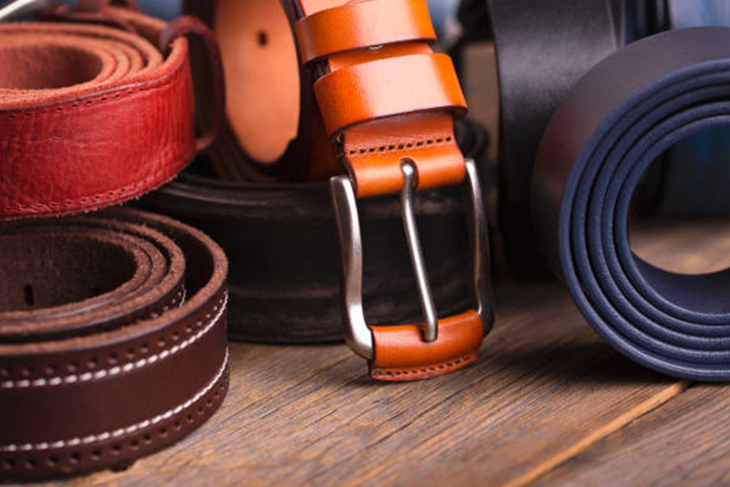 Accessorizing Essentials: How to Choose the Perfect Leather Belt 